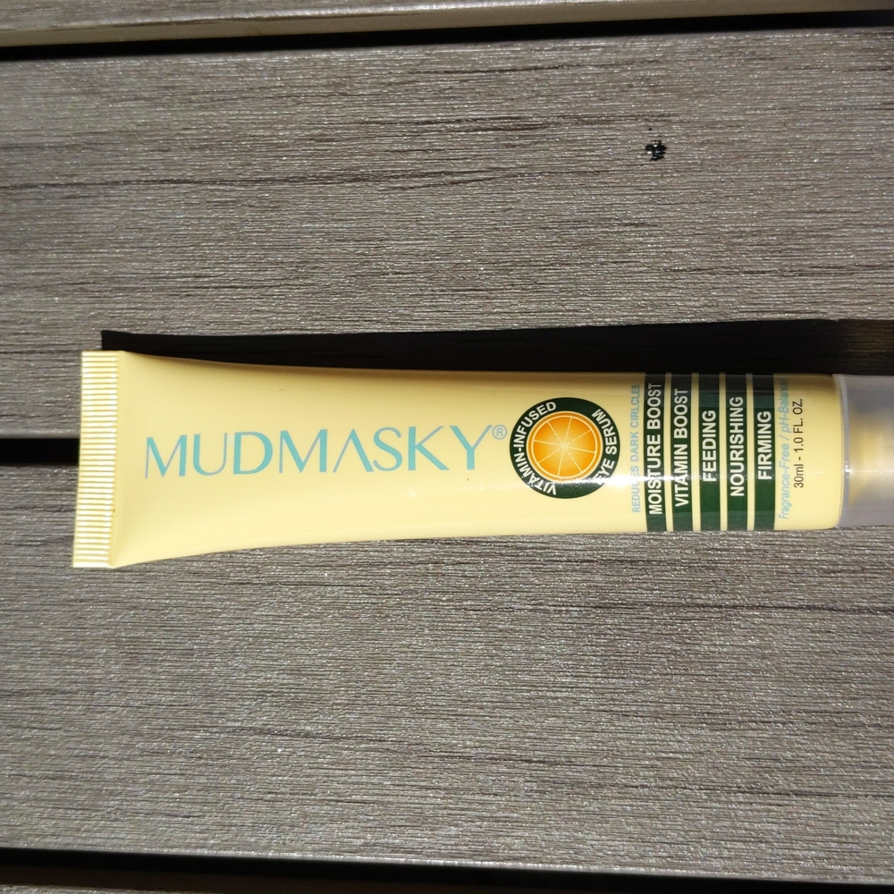 Mudmasky Vitamin-Infused Eye Serum